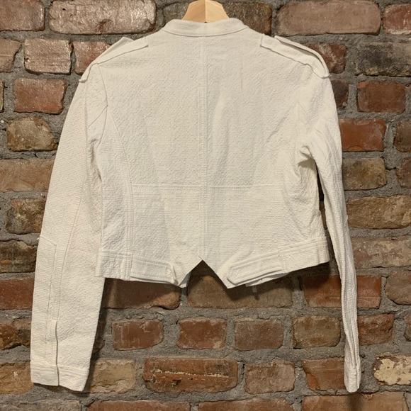 BCBGMAXAZRIA crop jacket size small - Picture 2 of 2